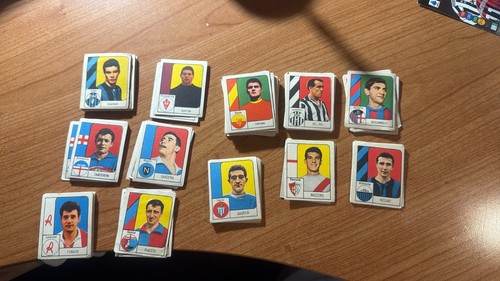 Figurine calciatori 1960 - figurine,